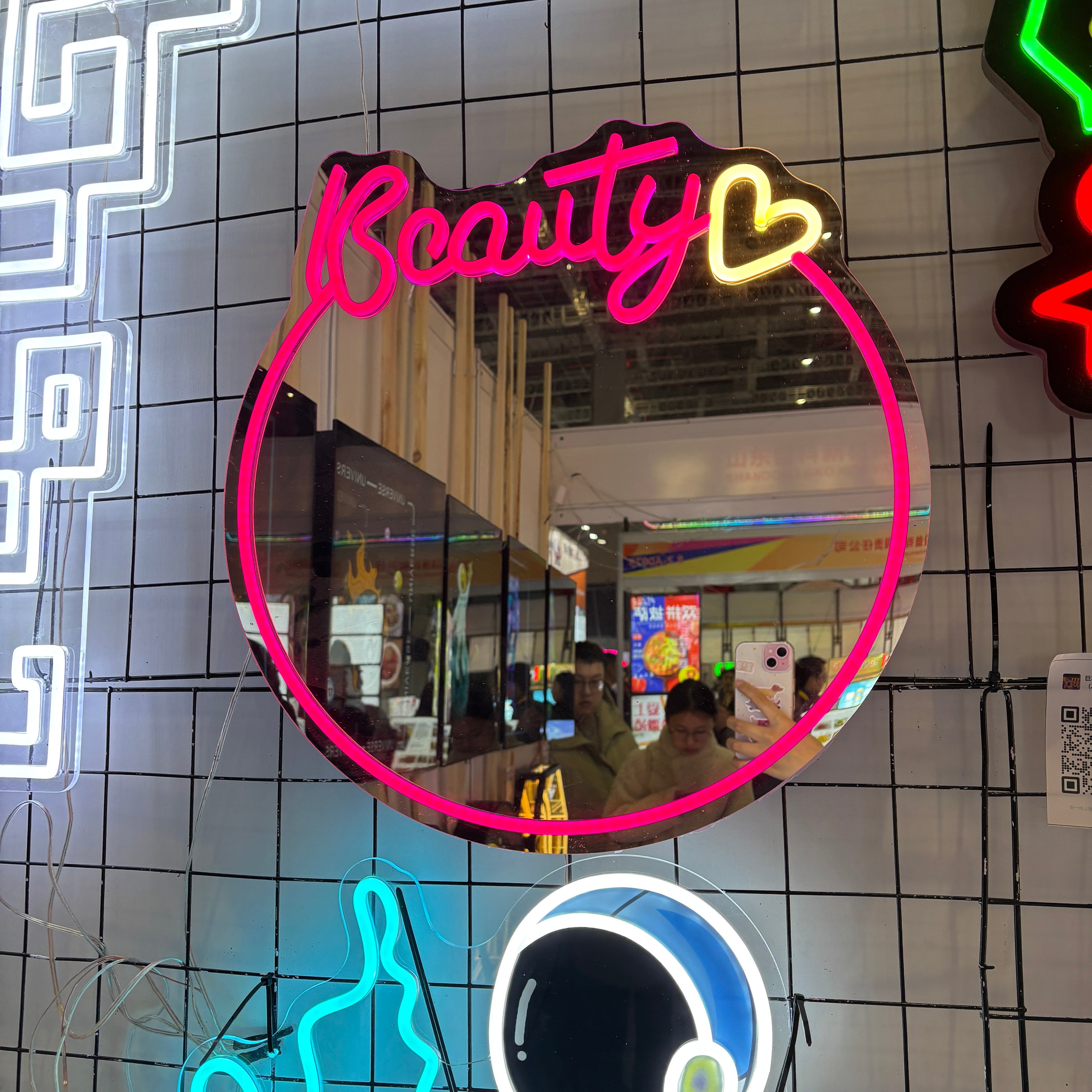 "Beauty" Heart - shaped Neon Mirror, Pink and Yellow Color Scheme, Suitable for Grid Walls, Personalized Decoration for Beauty Stores, Great Item for Beauty - lovers to Take Photos With