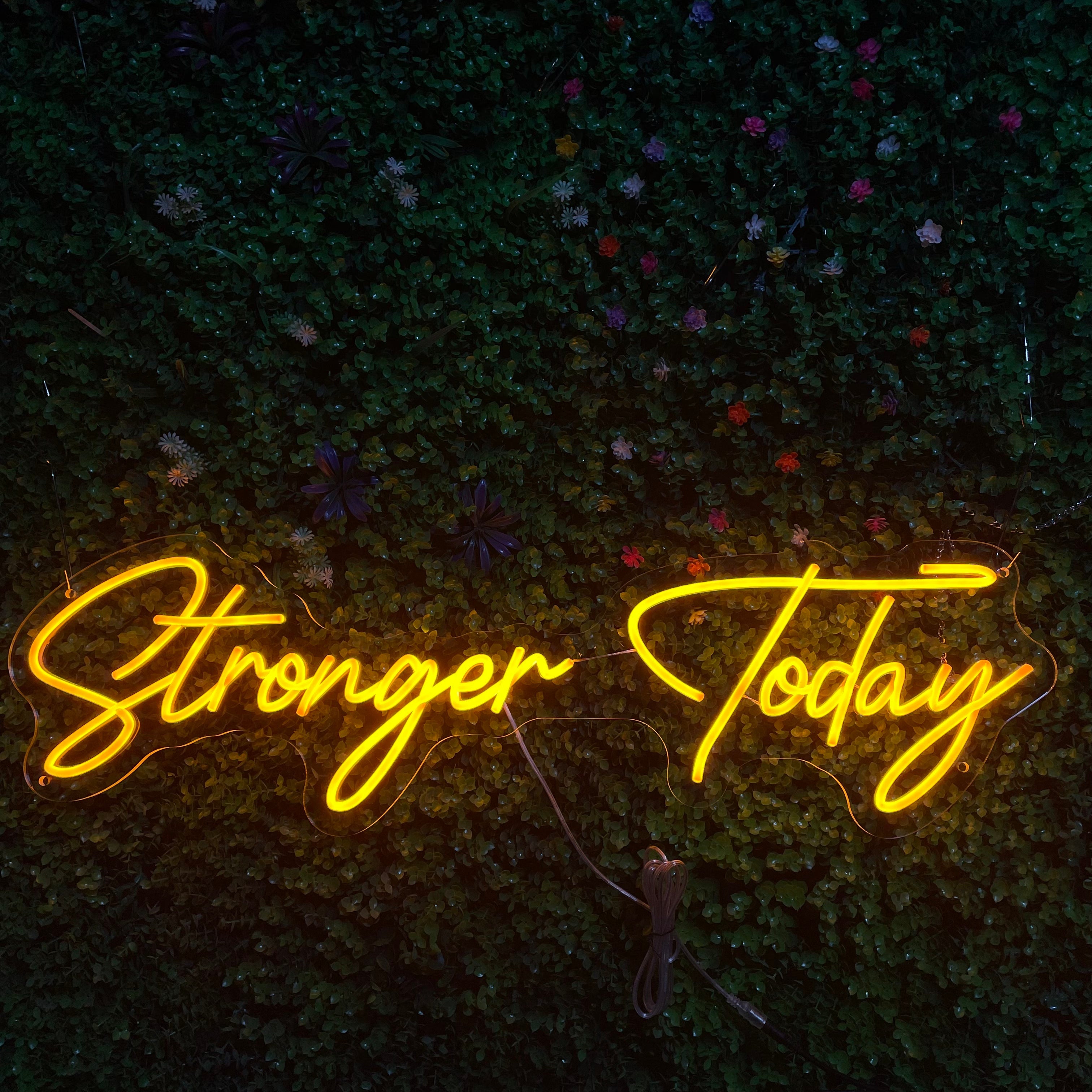 Stronger Today Neon Sign | Motivational Gym LED Light | Workout Neon Decor for Home Gym | Fitness Wall Art | Mother’s Day Gift for Gym Mom