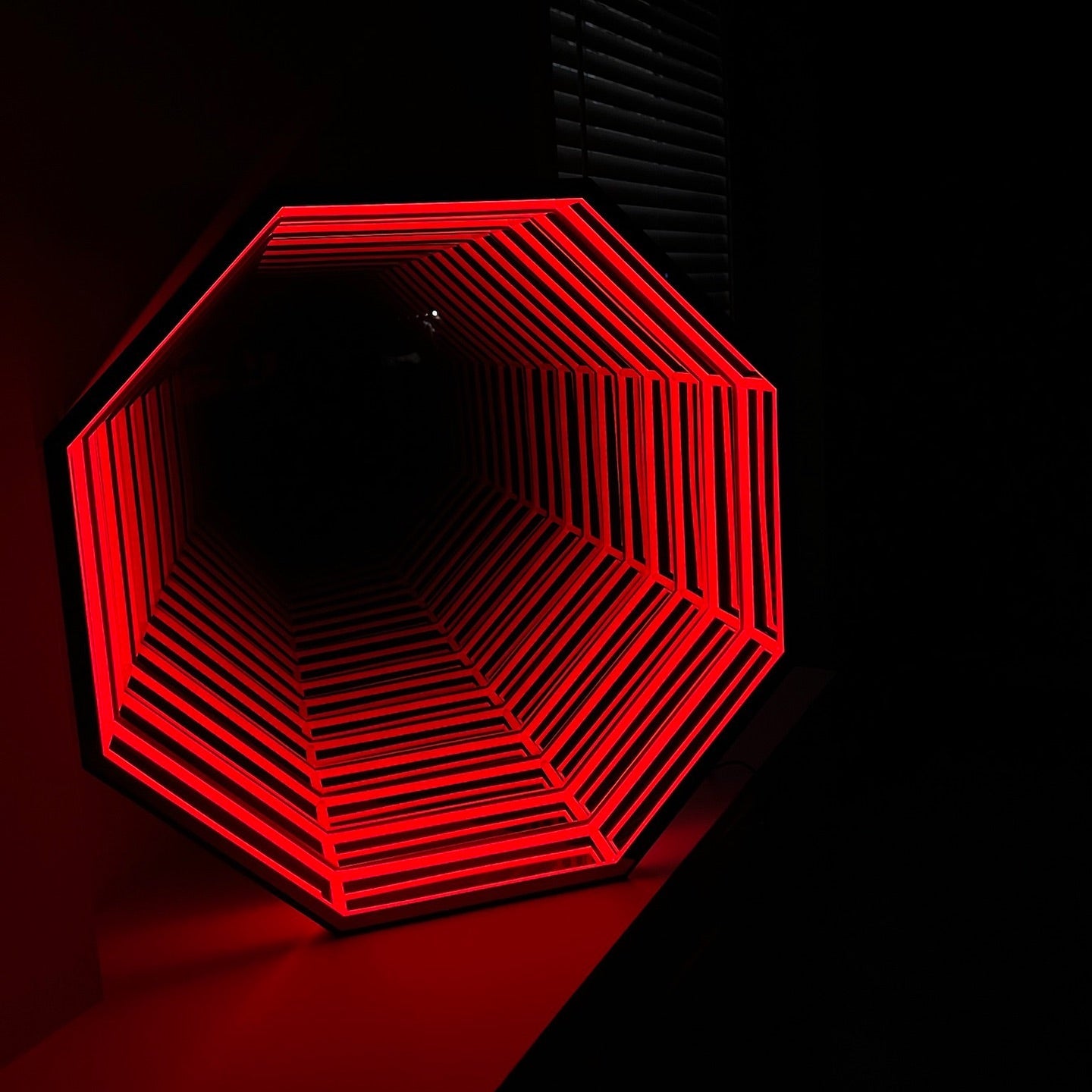 Infinity Mirror Wall Art – Octagon 3D Optical Illusion LED Light with Red Tunnel Glow, Futuristic Home & Gaming Decor