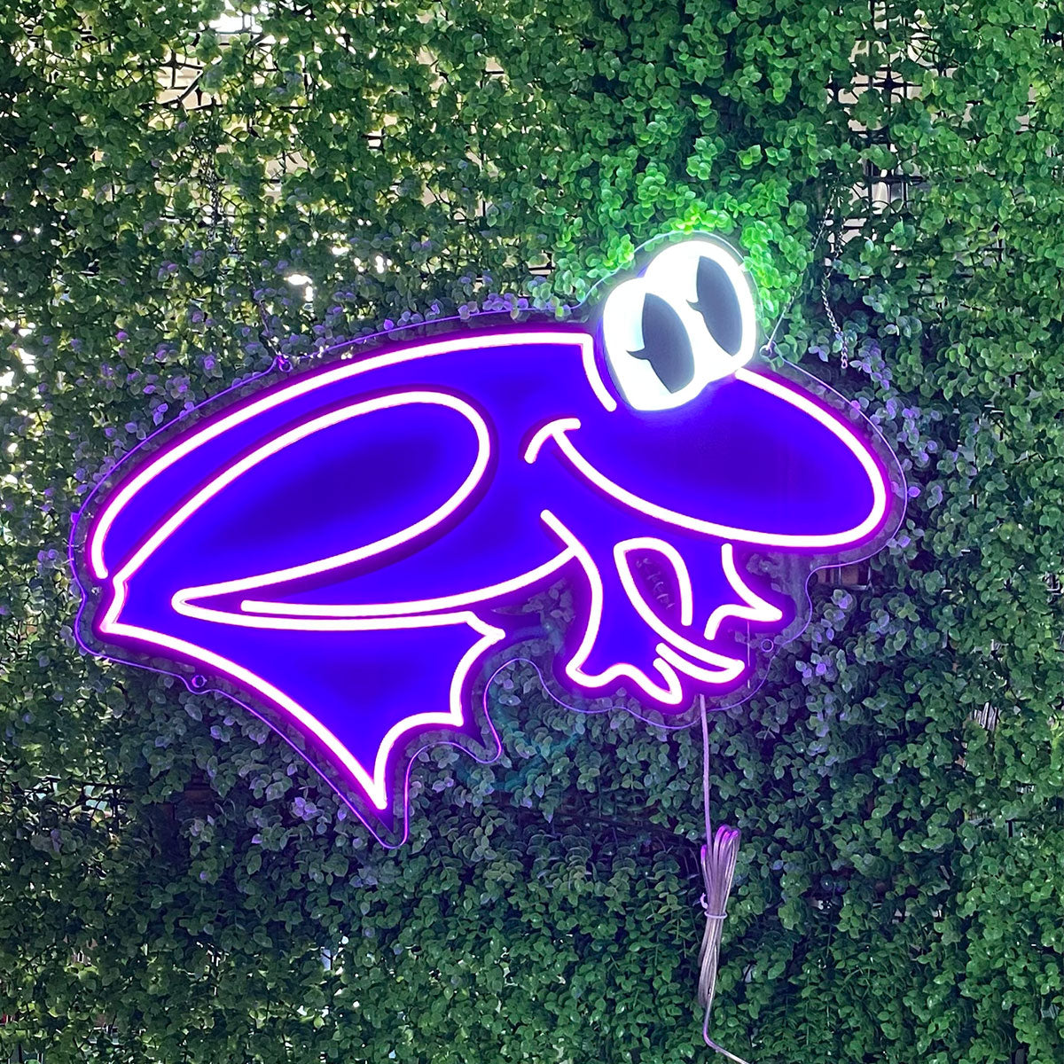 Adorable UV - printed Purple Frog LED Neon Light, Great for Home & Party Wall Decoration, Sweet Gift for Nature Enthusiasts