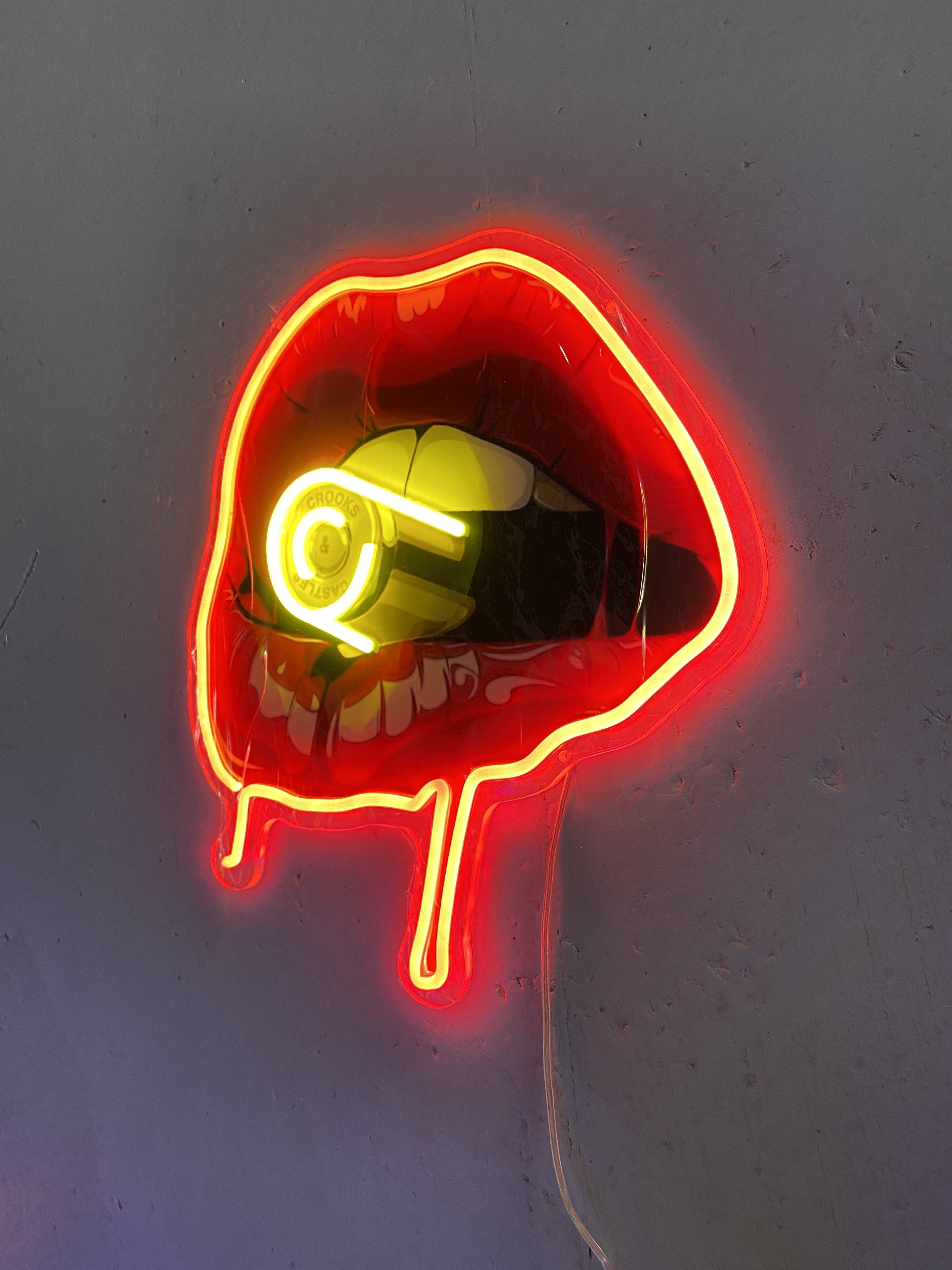 Sexy Lips Neon Sign – Lipstick in Mouth LED Light, Glam Wall Art, Beauty Salon & Bedroom Decor, Aesthetic Night Light