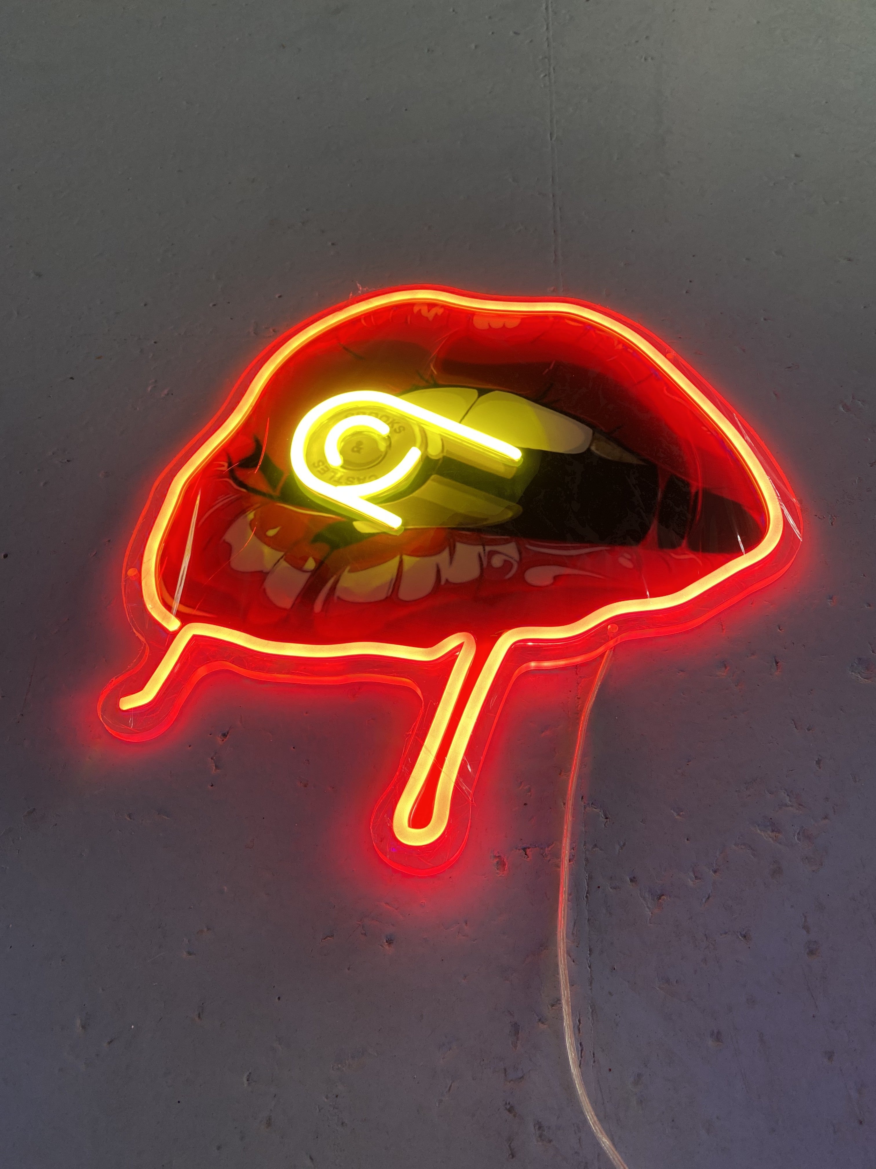 Sexy Lips Neon Sign – Lipstick in Mouth LED Light, Glam Wall Art, Beauty Salon & Bedroom Decor, Aesthetic Night Light