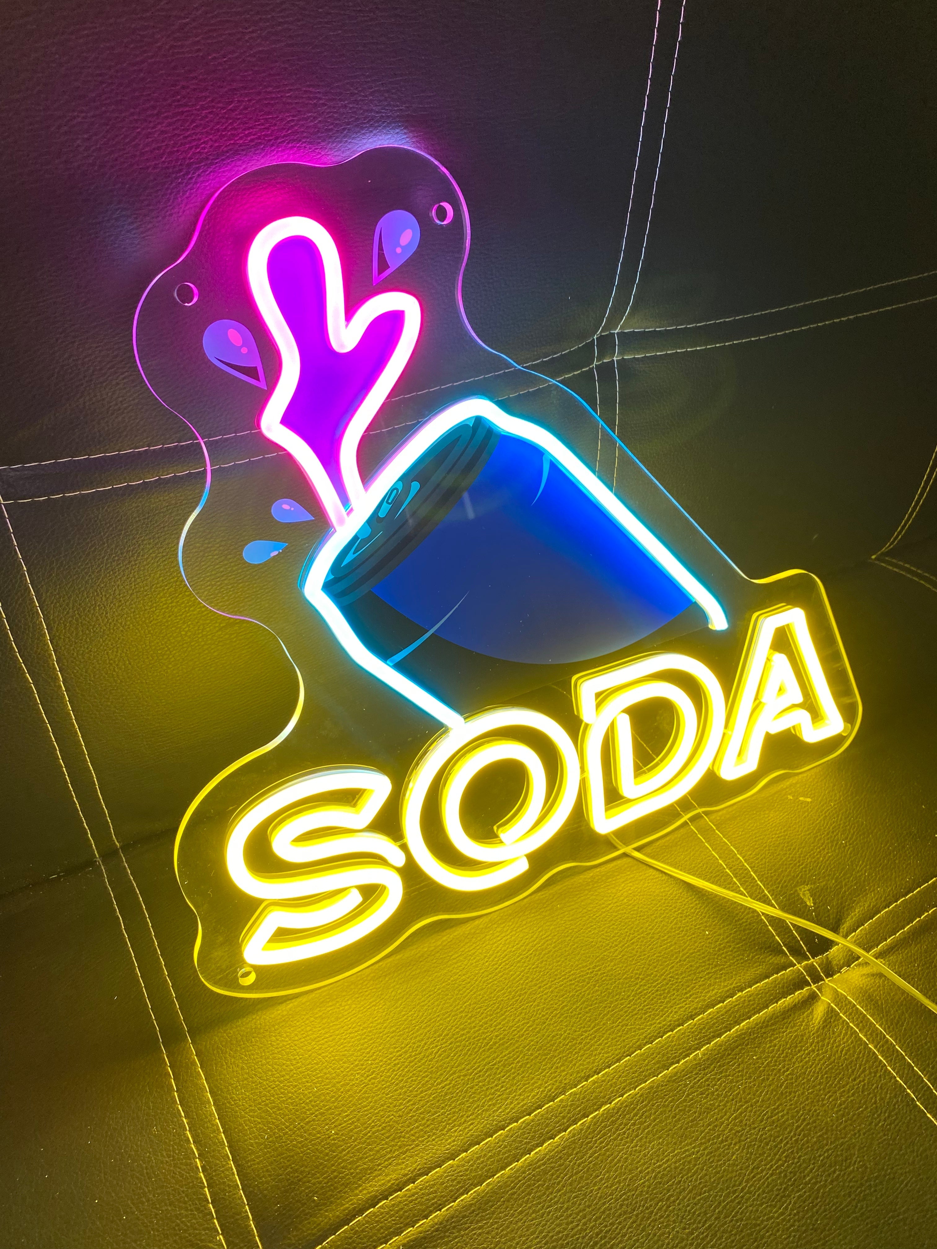 Soda Neon Sign with Carrot LED Light – Colorful Neon Wall Decor for Juice Bar, Café, Smoothie Shop, Kitchen, Vegan Restaurant – Custom LED Neon Sign for Drink Store and Home Decoration
